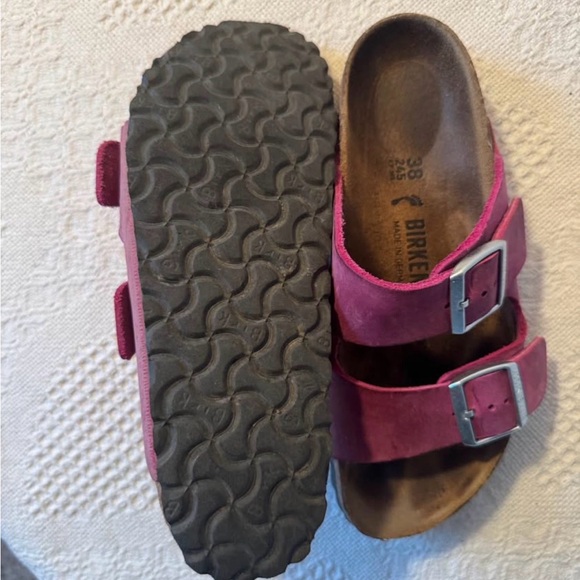 Pink Birkenstock Arizona sandals - Picture 4 of 5